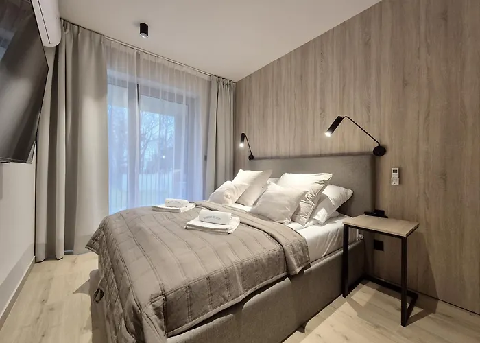 Greeneri Park By Baltic 斯维诺乌伊希切